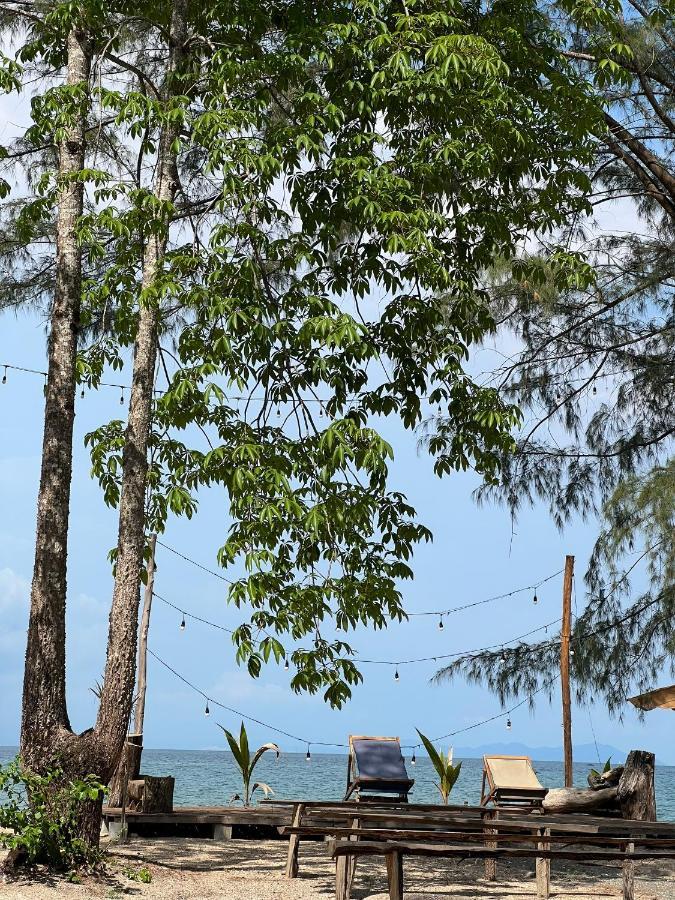 Phu Quoc Camping Bed & Breakfast Exterior photo